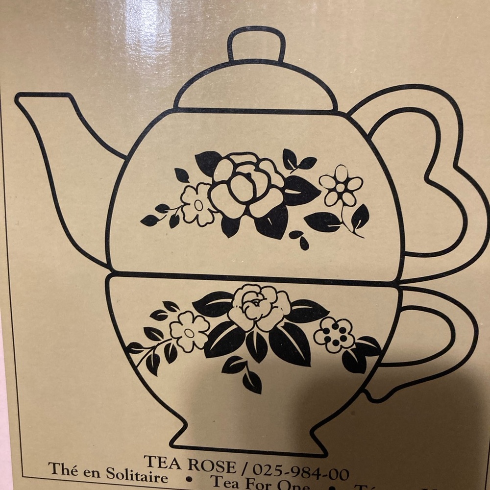 Pfaltzgraff vintage never used tea for one. Tea Rose - Picture 10 of 11